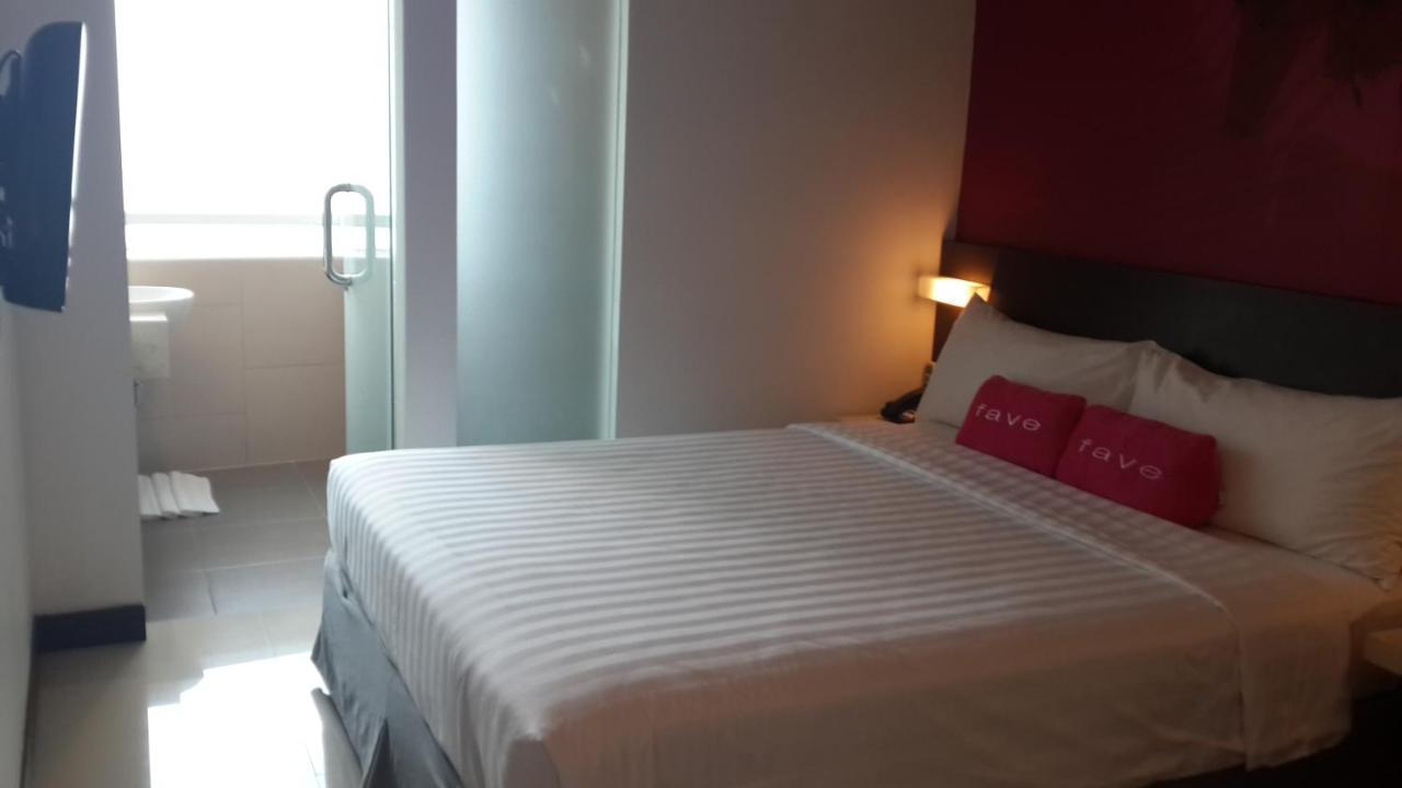 Favehotel Pluit Junction Jacarta Exterior foto