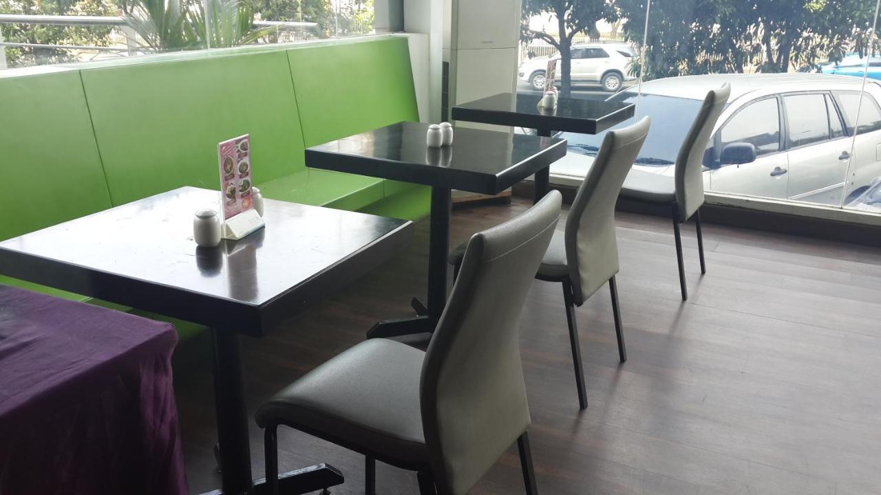 Favehotel Pluit Junction Jacarta Exterior foto