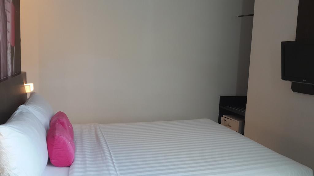 Favehotel Pluit Junction Jacarta Exterior foto