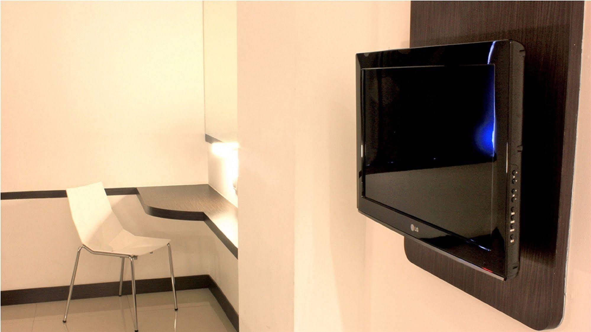 Favehotel Pluit Junction Jacarta Exterior foto